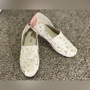 TOMS Cream Slip-On Shoes with Pink and Gold Polka Dots
